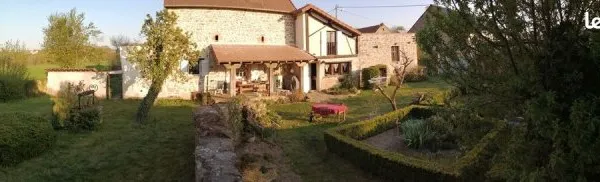 Maison 10 pièces 147 m²