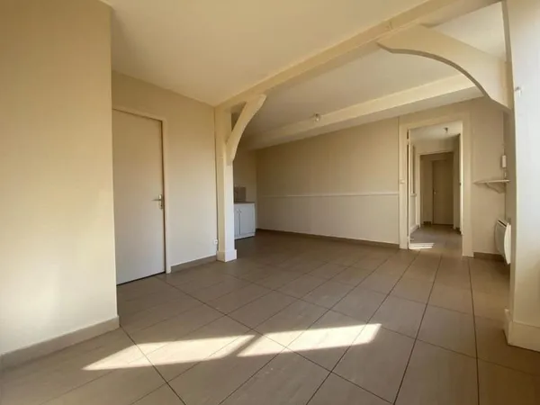 Maison Location Chémery 3p 53m² 575€