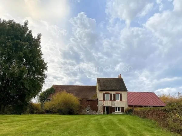 EXCLUSIVITE Maison 5 PIÈCES a rénover- SAINT-LÉGER-MAGNAZEIX
