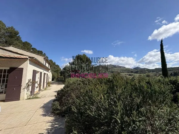 Maison 7 pièces 200 m²
