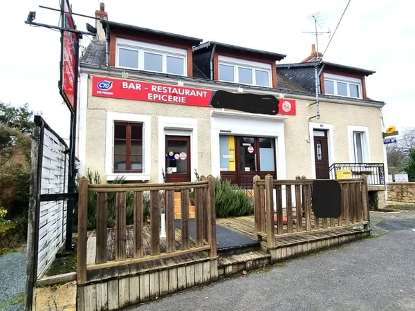 Maison de ville avec commerce !