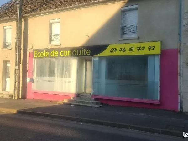 Local commercial 70 m²