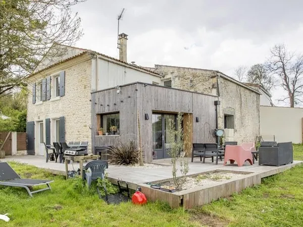 Maison 9 pièces 195 m²