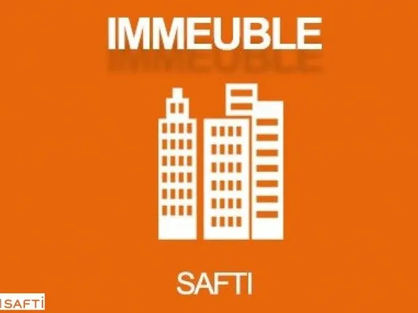 IMMEUBLE DE RAPPORT - CENTRE VILLE DE PONS - OPPORTUNITE RARE !