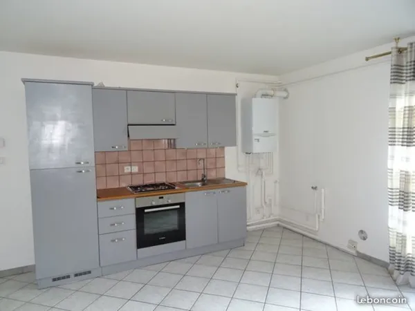 NANCY, proche Place Stanislas, Appartement F 4, 3 chambres
