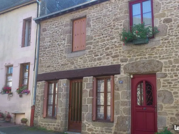 A louer à COURCITE