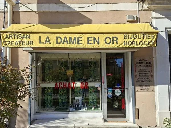 Vente Bijouterie Joaillerie cause retraite boutique + atelier + grand appartement=200 m²