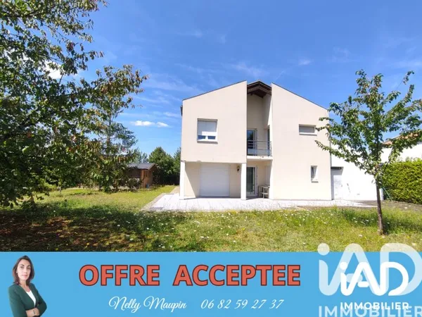 Maison 7 pièces 141 m²