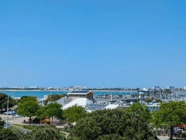 Les Minimes/LR Appt type T1 bis vue Port de Plaisance-Chenal