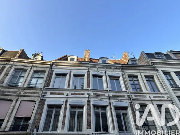 Bâtiment 136 m²