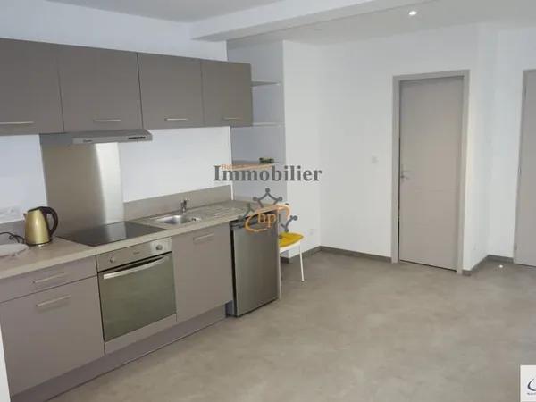Location appartement de type 1 bis avec balcon Saint Affriqu