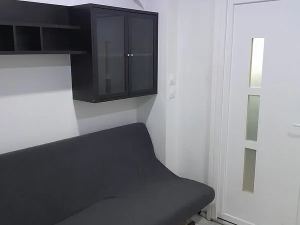 Studio meublé avec terrasse 600 charge comprise