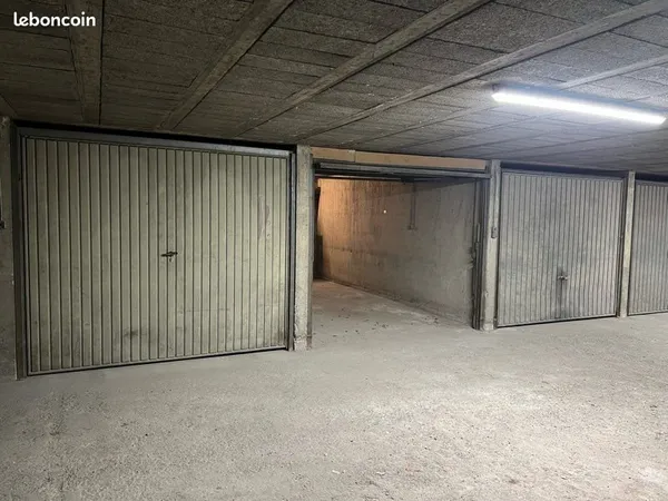 Garage cluses 74300 25000e
