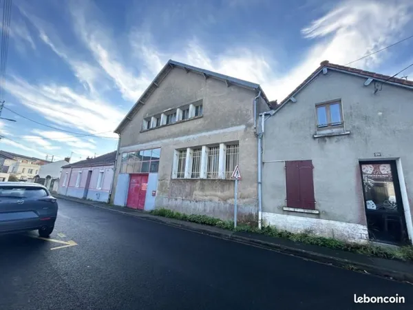 Local d'activité 224 m²
