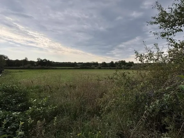 Terrain 1326 m²