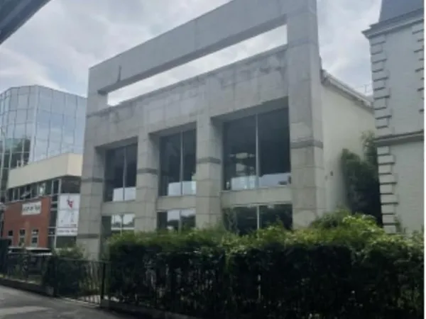 Bureau 3 258 m²