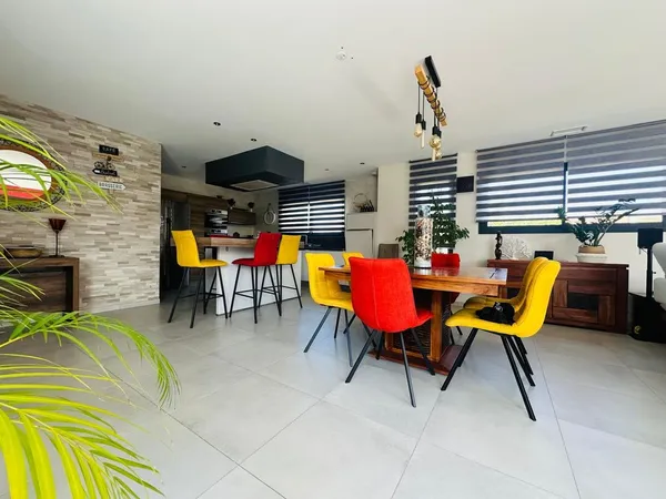Villa 4 pièces 135 m²