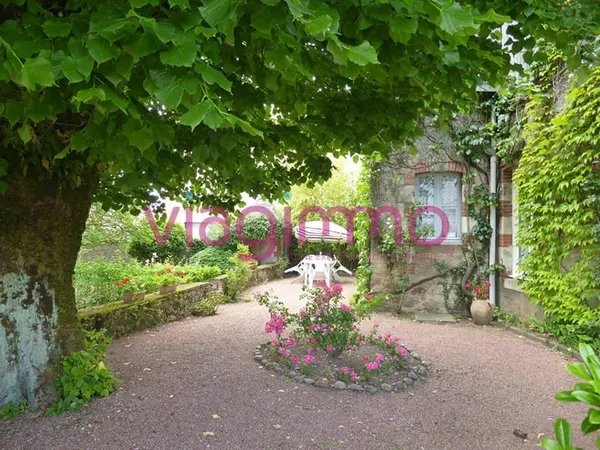 Maison Aizenay 10 pièce(s) 260 m2
