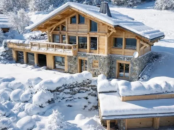 Le Grand-Bornand- Exceptionnel chalet de plus de 400 m2 au sol