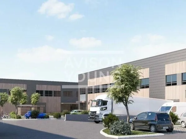 Local d'activité 2320 m²