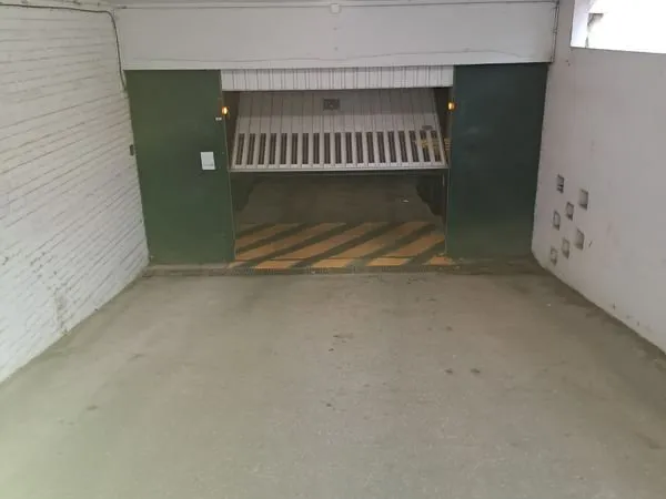 Box en sous-sol dans résidence sécurisée à Cambrai