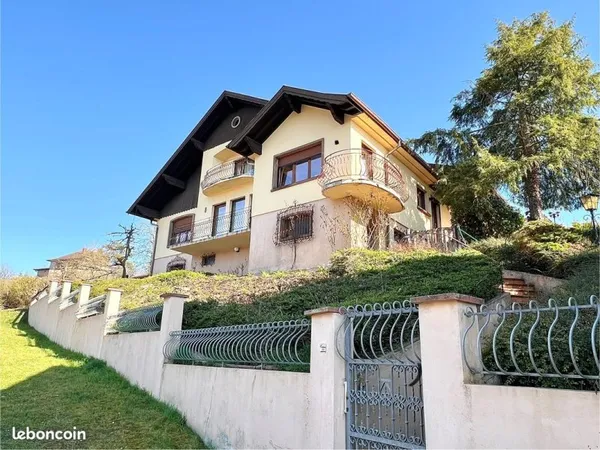 TB maison 6P années 1960 à rafraîchir 205 m2 17ares 2 garages + piscine - situation exceptionnelle v