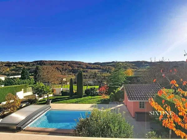 Maison 8 pièces 149 m²