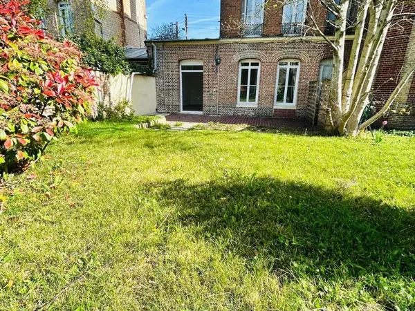 Appartement 2 pièces avec grand jardin + parking - Lumineux - Bon état