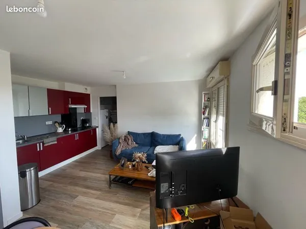 À louer - Appartement T2 de 40 m² avec balcon - Centre-ville de Bécon-les-Granits
