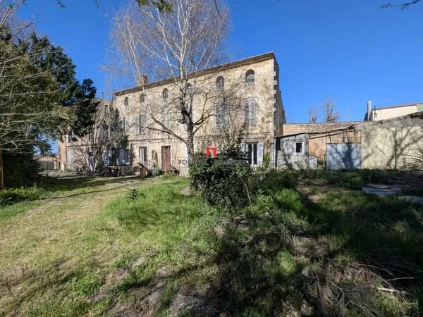 Maison 15 pièces 500 m²