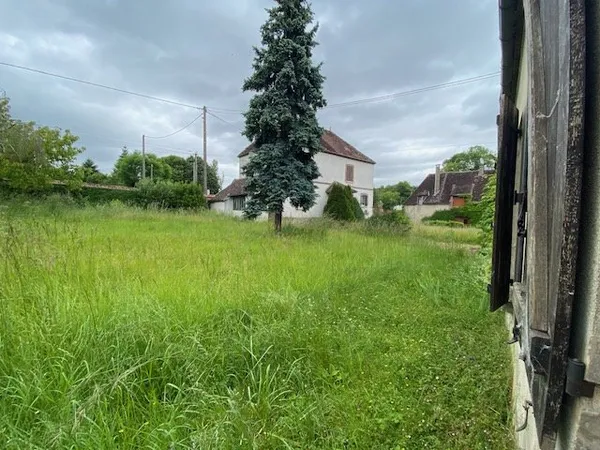 Bel ensemble immobilier composé de trois bâtiments