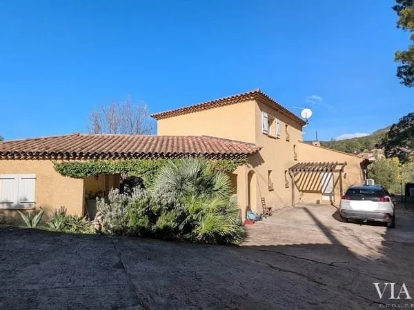 Maison et villa de prestige Vente Roquebrun 7p 180m² 348000€