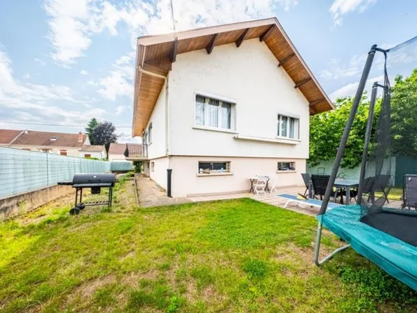 Maison 6 pièces 104 m²
