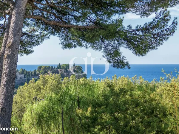 Villa 6 pièces 141 m²