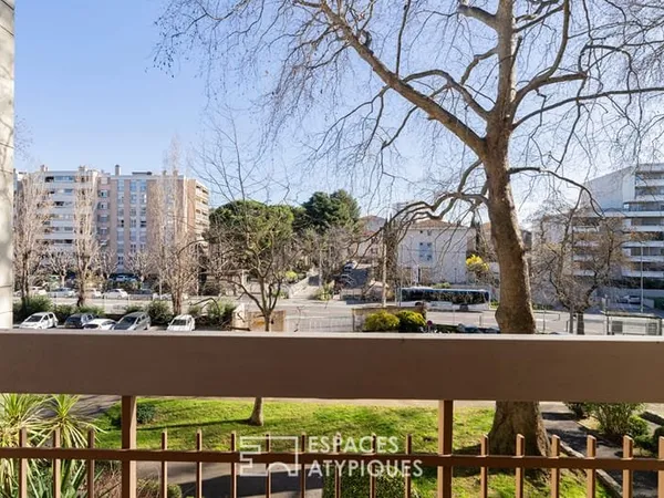 Appartement avec extérieur dans résidence sécurisée et arborée