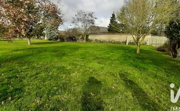 Terrain 912 m²