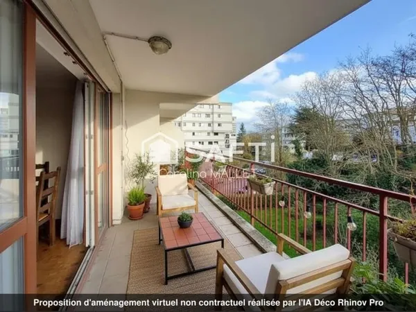 Appartement T3 proche centre ville, lumineux, sans vis à vis avec 25 m² d'extérieur orientées sud