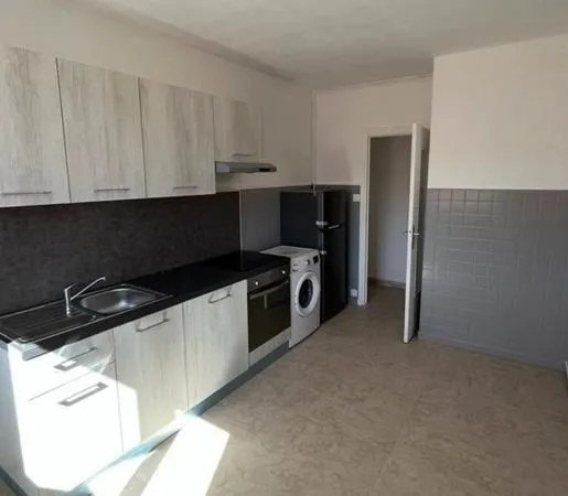 T4 3 chambres double exposition secteur Vaillant Couturier