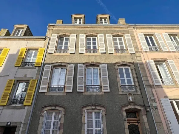 Bien immobilier de rendement Vente Douarnenez 8p 220m² 282000€