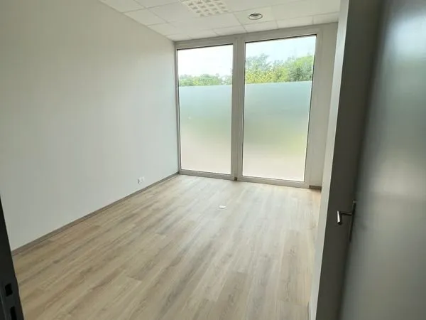 Location bureau 16m2