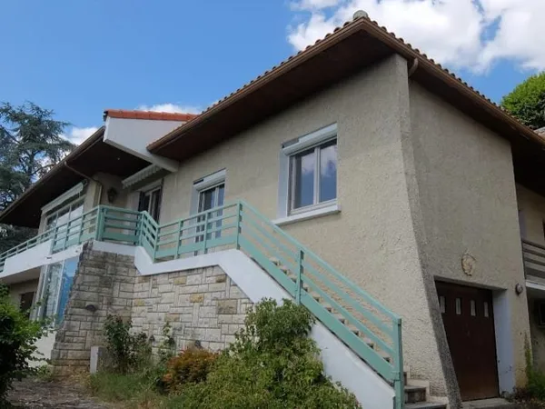 Maison 10 pièces 260 m²