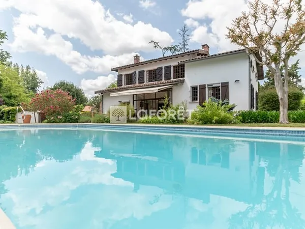 Maison 9 pièces 175 m²