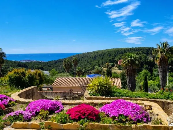 Villa 10 pièces 220 m²