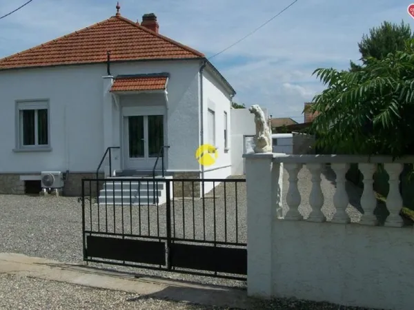 MAISON DE PLAIN-PIED RENOVE