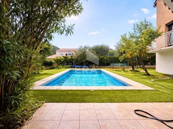 Maison 6 pièces 135 m²