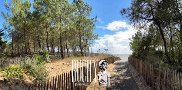 Terrain 1050 m²