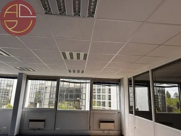 Bureau et espace de travail Vente Blagnac  126m² 220374€