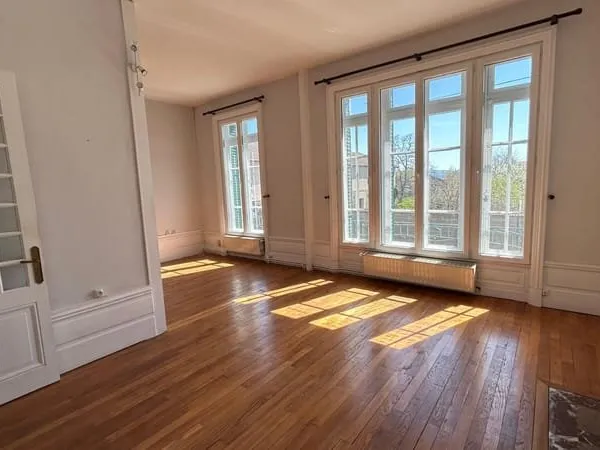 Appartement Chazelles Sur Lyon 4 pièce(s) 101.02 m2
