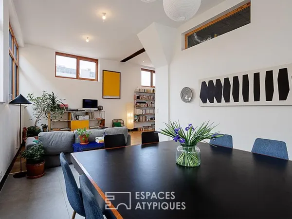 Ancienne serrurerie réhabilitée en loft avec atelier