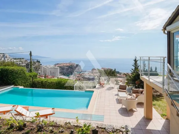 MAISON AVEC PISCINE - CAP D'AIL - FRONTIERE MONACO